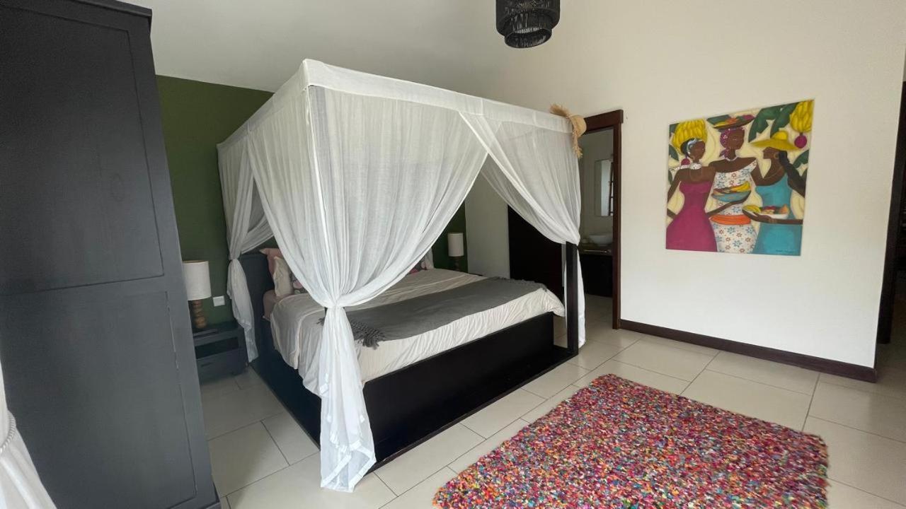 Bed and Breakfast Chez Blandine Et Sylvain Cascavelle Esterno foto